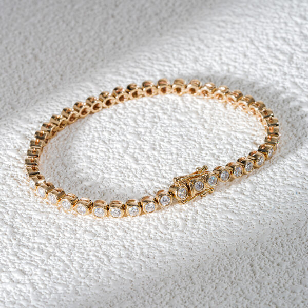 Classic 18K Gold Moissanite Round Cut Setting Bracelet