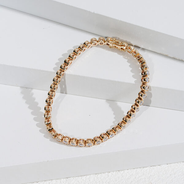 Classic 18K Gold Moissanite Round Cut Setting Bracelet
