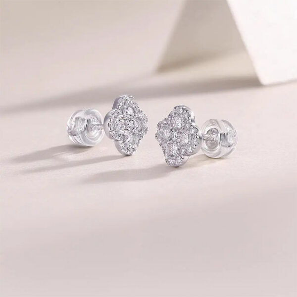 Classic Moissanite 925 Silver Gold Plated Stud Earrings OEM