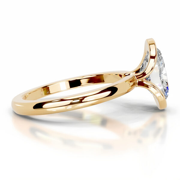 Lab Grown Diamond Oval Gold Engagement Ring Classic