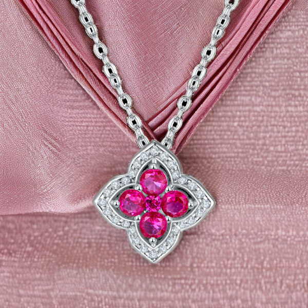 S925 Silver Four Leaf Clover Lab Ruby Pendant Jewelry