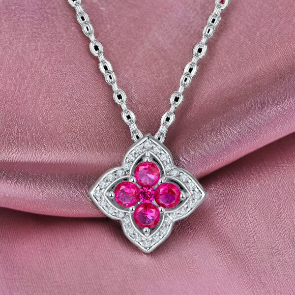 S925 Silver Four Leaf Clover Lab Ruby Pendant Jewelry